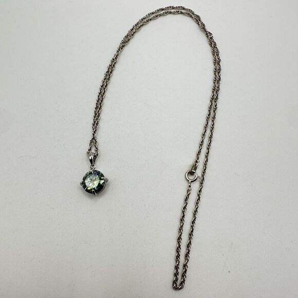 Beautiful 10mm round cut Green Moissanite Solitaire necklace in 925, 19" chain! - Picture 12 of 12